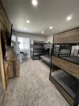 New~3 Master Suites~Near Yellowstone~Waterfront Community~AC~Hot tub~Wifi - 4-Sterne