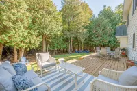 Hot Tub, Family Friendly + 2 King Beds, Game Room, Secluded -Close to SB & Beach
