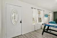 Modern Luxury with Cozy Vibes - Homestays
