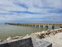 Waterfront Little Harbor. Keller’s Dockside - walk to the beach!