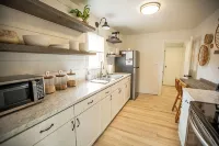 Kanab Cottage - cozy & secluded - Homestays