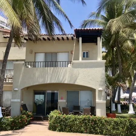 Spectacular Oceanfront Ixtapa Villa...Steps to a Clean, Powdery-Soft Beach!
