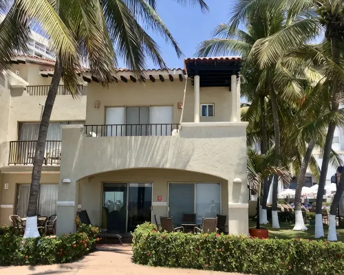 Spectacular Oceanfront Ixtapa Villa...Steps to a Clean, Powdery-Soft Beach!
