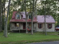 Red Roof on Arbor Drive Hotels in Clare County