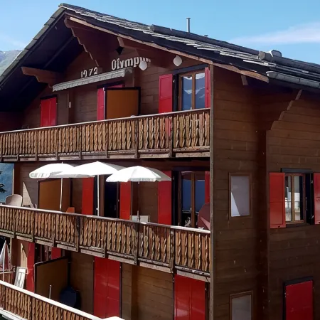 Apartment with a dream view of the panorama of the four-thousand-meter peaks