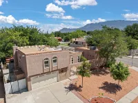 Luxury Amenity Paradise! Sleeps 18 - Pool, Hot Tub, Game Room, Golf, Fire Pit! - Private Pools
