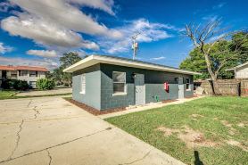 Studio Apartment in Winter Haven, FL