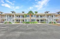 FIRST FLOOR 3/2, GOLF, POOL, TENNIS, BEAUTIFULLY  REMODELED CLOSE TO BEACHES - 4-Star