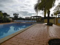 Apartment with pool in a quiet location and beautiful garden - Pools
