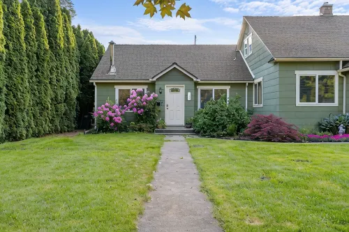 Charming Downtown Coeur d'Alene 2-Bedroom Home - Homestays