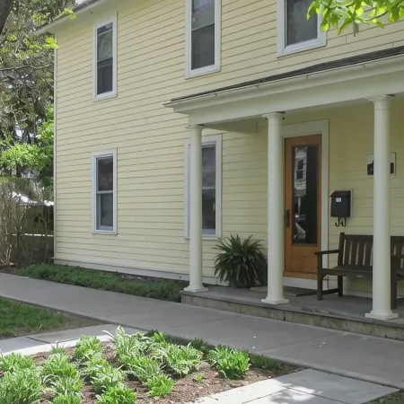 Delightful Downtown Ithaca Home & Garden for Extended Stays