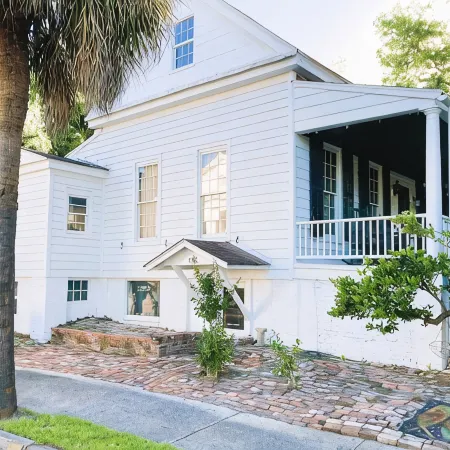 Beaufort Old Point Artist Suite