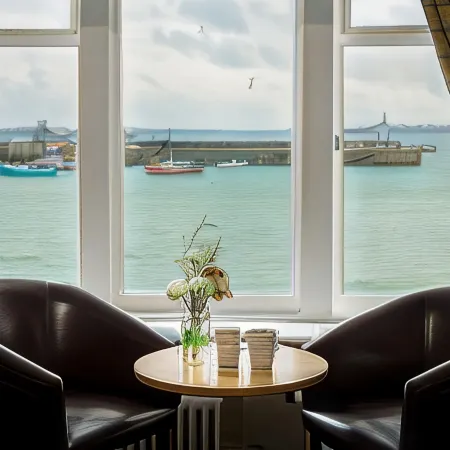 Lifeboat Inn