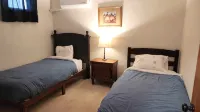 The Jalapeño- Historic Adobe Home in Walkable Area - Homestays
