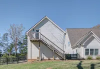 Quaint Carriage House - Minutes from Senoia and Trilith Studios.