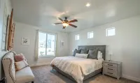 Family Gathering Place 6 BD Home Hot Tub sleeps 12 - Wifi