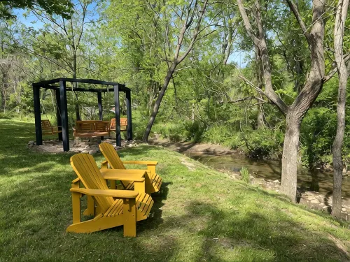 Creekside Cottage w/ Hot Tub near Asheville, Pet-Friendly