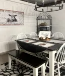 The Limestone Lodge<br>A peaceful, rustic destination you won’t want to leave! - Homestays
