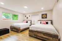 🚨Dallas Luxury Modern Home- Heated Salt Pool and Spa 🏊 4 Bedrooms Sleeps 14+ - プライペートプール