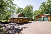 Secluded 4-season cabin w/private waterfront, epic game room & mins from trails