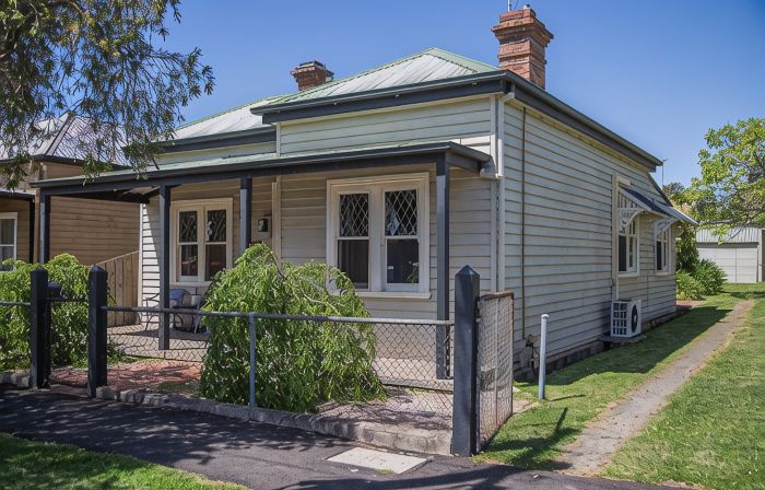 Lucy's Cottage in beautiful Kyneton
