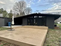 Stylish Mid-Century Modern Cottage - 2-Star