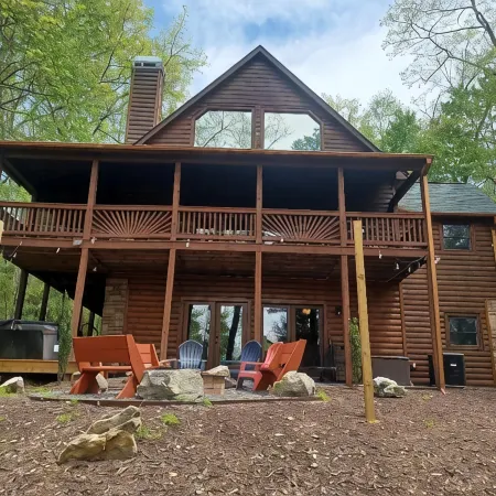 Nature's Retreat - 4 Br, Hot Tub, Game Room, Firepit - Near Blue Ridge!
