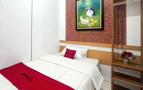 RedDoorz Syariah at Sultana Guest House