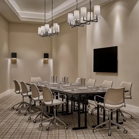 Resort Amenities High End Luxury, Rooftop Pool, Onsite Spa and Restaurants, Luxury 2Br Condo