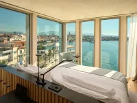 Hotel Ambasador Hotels near Split Bus Station