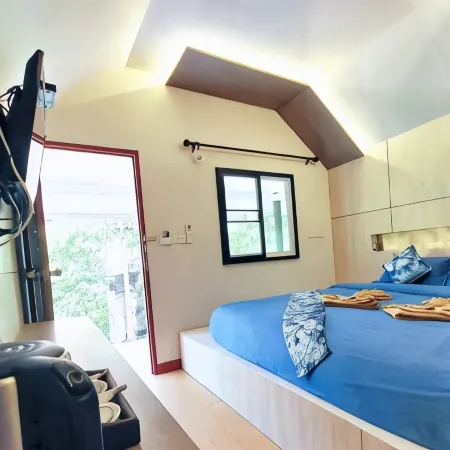 Charming Lipe Beach Resort