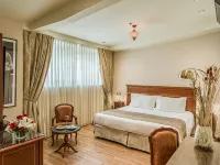 Melia Recoleta Plaza Hotels near Edificio Kavanagh