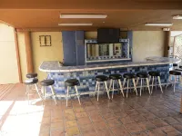 Saddle West Casino Hotel - bar