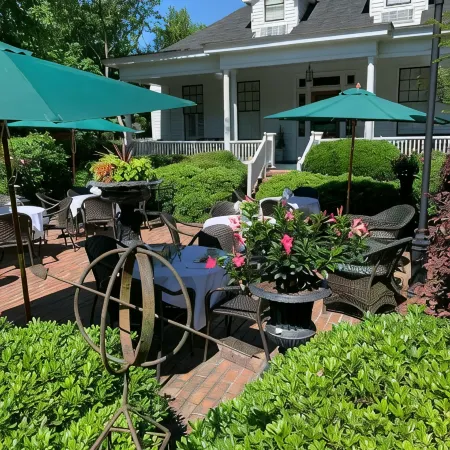 1842 Inn