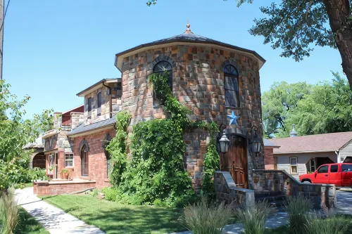 Carter house : 100 year old house with a remodeled castle inspired feel.
