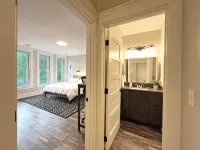 Historic & Modern! Walk to Restaurants, Moccasin Springs + Huge Suite w/ Kitchen