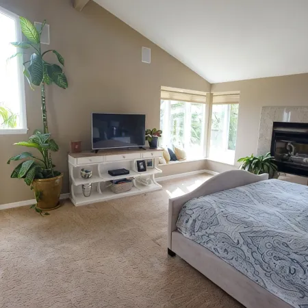 Beautiful Home - Great Location!! ~ Borders San Clemente, Ocean View  STR14-0140
