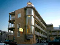 Francisco Bay Inn Hotels near Fort Mason
