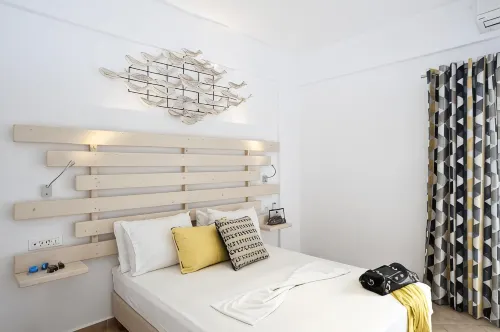 Yanna Asteri Suites - Condos