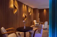 Hotel Sansi Barcelona - Bãi đậu xe