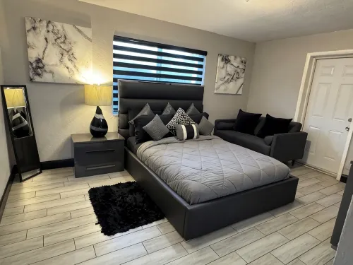 MASSIVE HOME WITH HEATED POOL, NEAR BEACH IN SUNNY SOUTH FLORIDA
