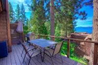 Chipmunk's Paradise 3 Bedroom Condo by RedAwning - parking