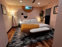 Hot Tub with a View, Private Modern Garden Level Apartment, Conservancy Access - Homestays