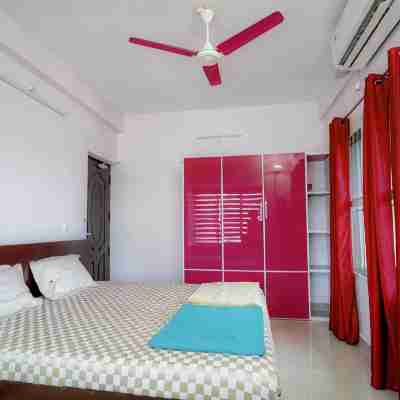 2 BHK Furnished Flat - Suite - 200 m to Guruvayoor Temple Rooms