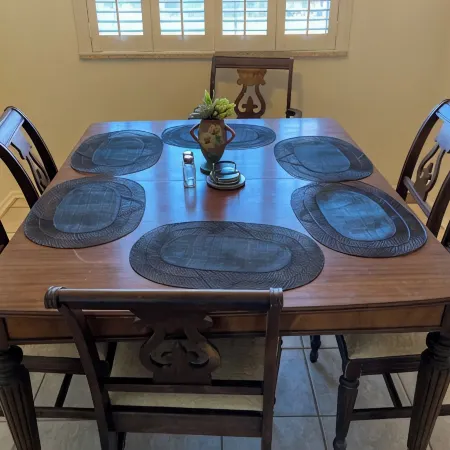 Charming, vintage 3-bedroom house in Arvada with AC