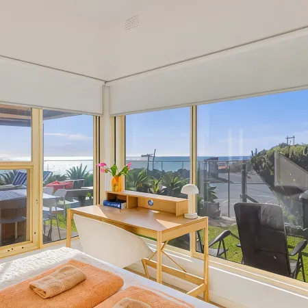 Glenelg Beach House With Private Beachfront Pool