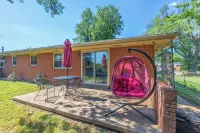Spacious 3-Bedroom Home - Pet Friendly with Fenced Backyard - 무료 와이파이