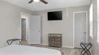 2 Bedroom Townhouse Fire Pit - BBQ - Fun Relax - Bungalows