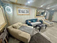 Charming 2-bedroom mobile home with WiFi and AC in Okeechobee - Homestays
