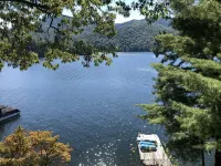 Lake Santeetlah Family Retreat: 4BR/4.5BA w/ Kayaks & Grills - 4-Star